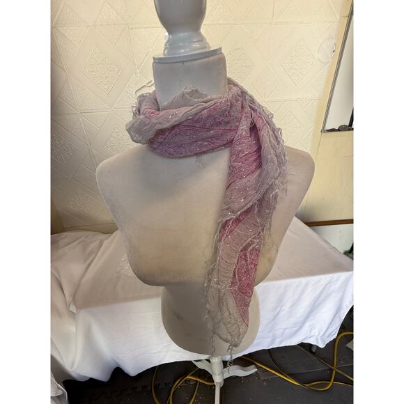 SCARF pink square 38x38" thin with string fringes silver thread - Picture 6 of 8